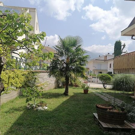 B&B Villaggio Sole Сулмона Екстериор снимка