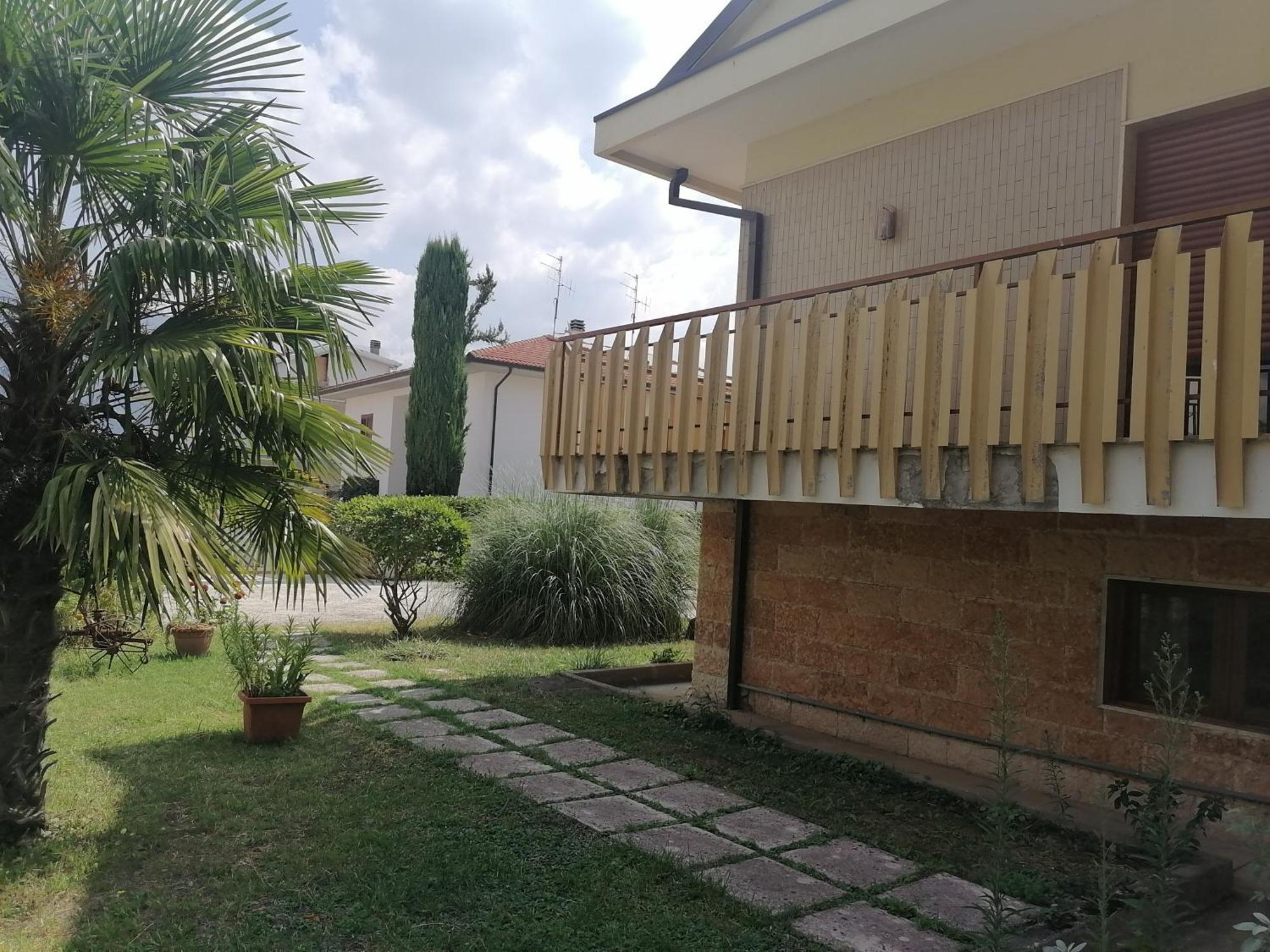 B&B Villaggio Sole Сулмона Екстериор снимка