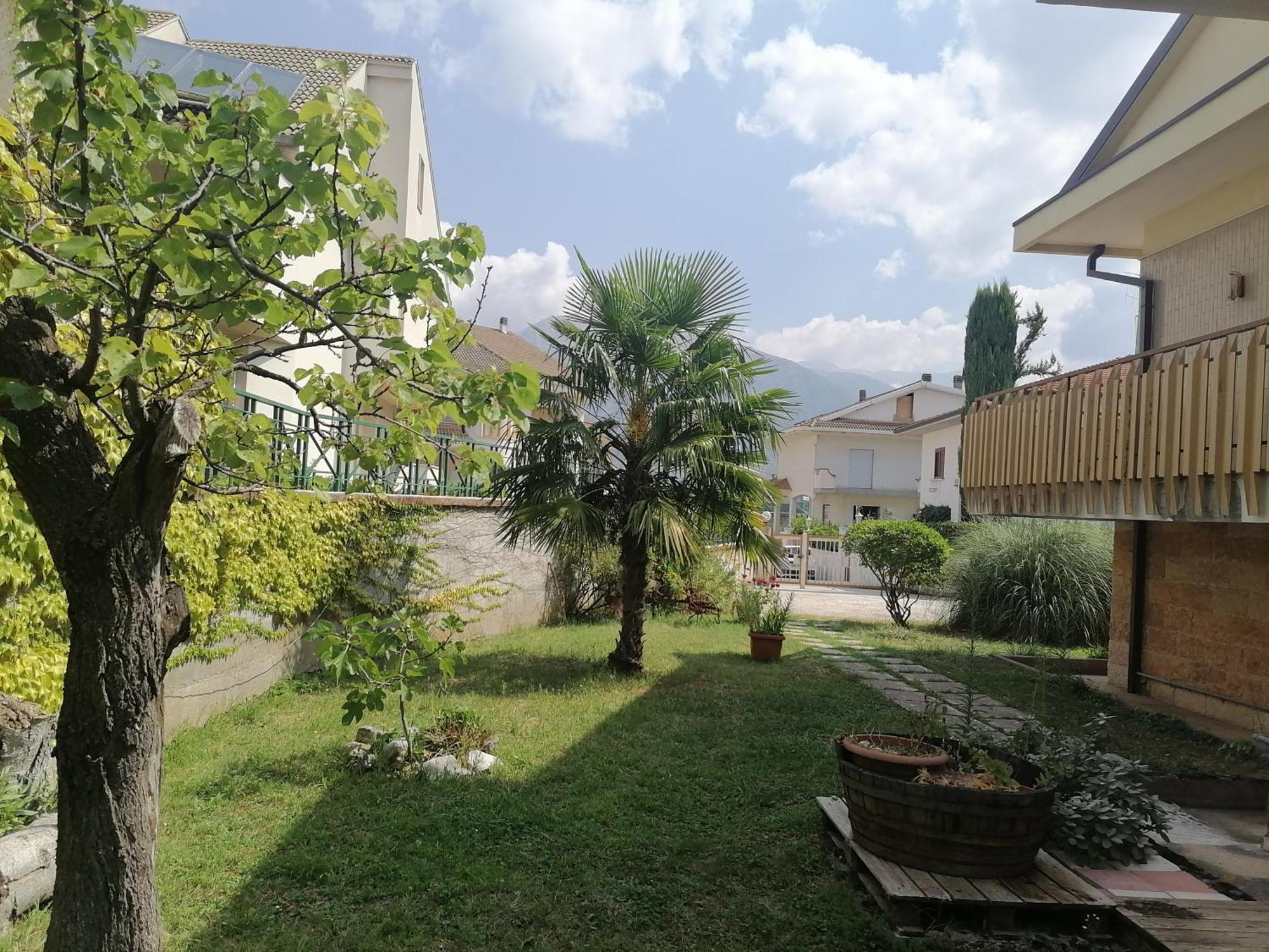 B&B Villaggio Sole Сулмона Екстериор снимка